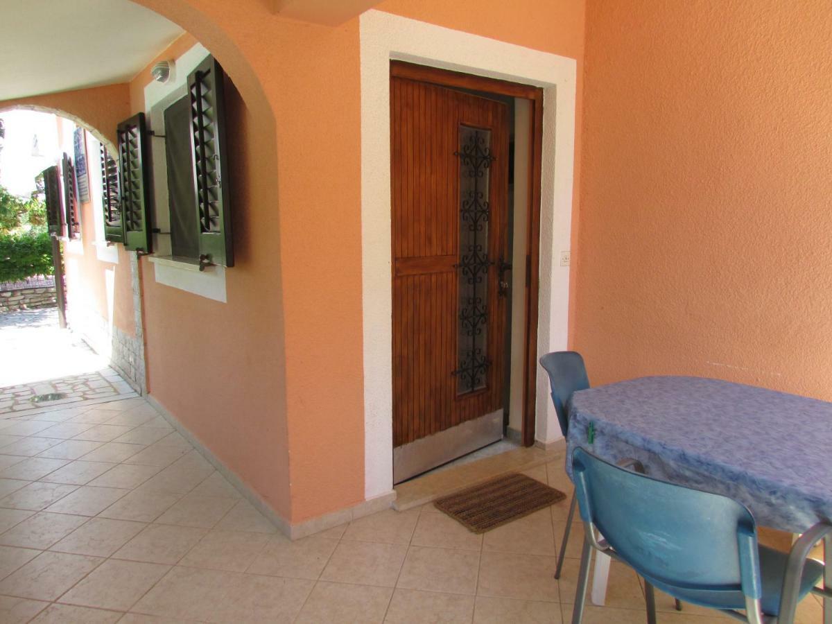 Apartmani Noemi Pula Exterior foto