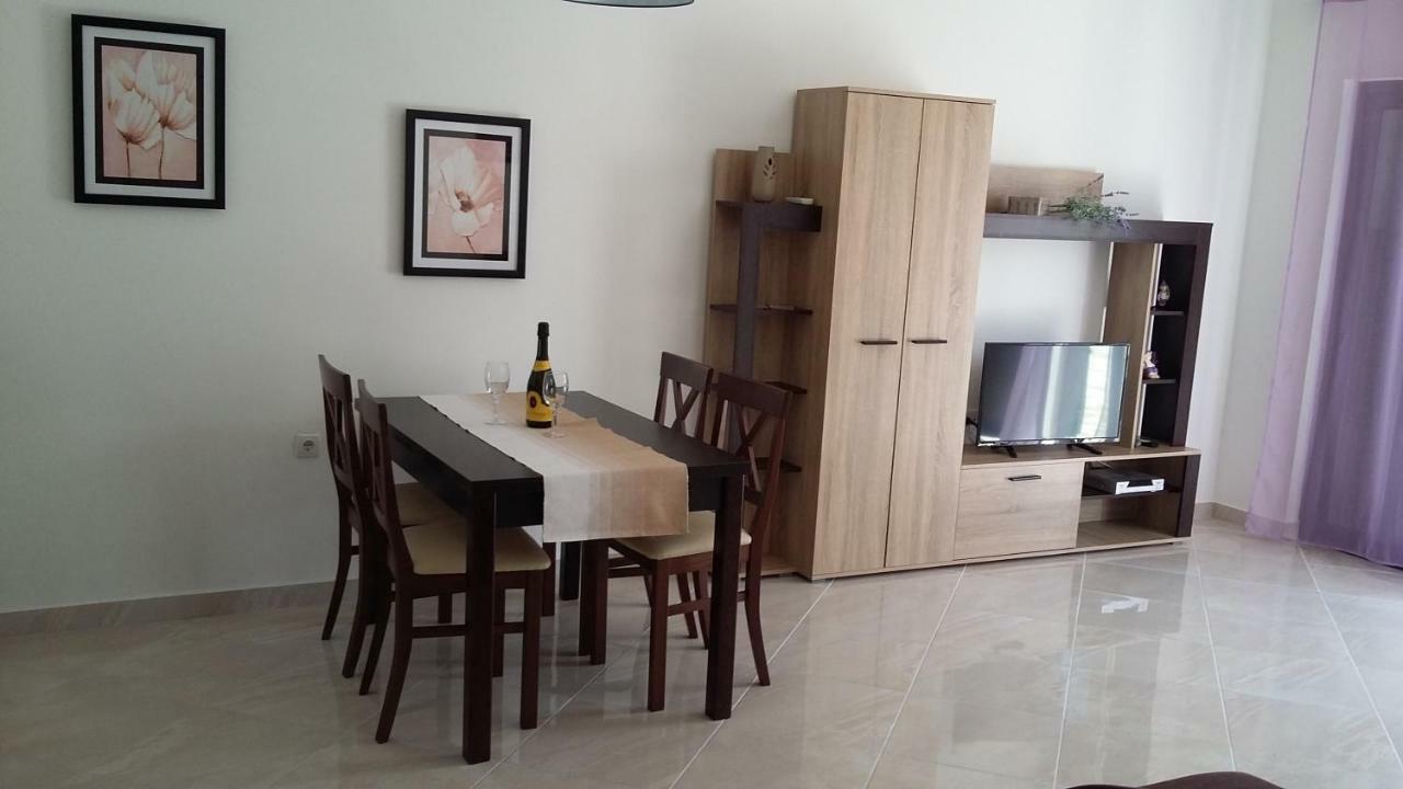 Apartmani Noemi Pula Exterior foto