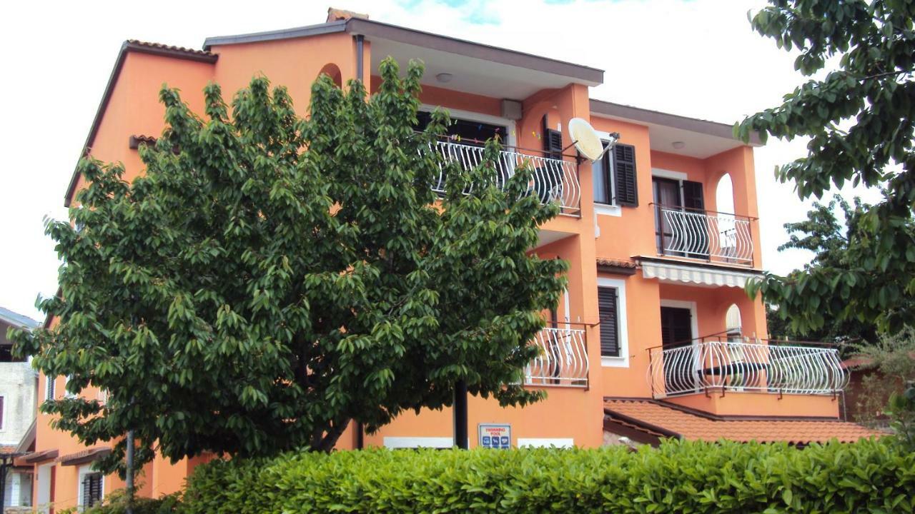 Apartmani Noemi Pula Exterior foto